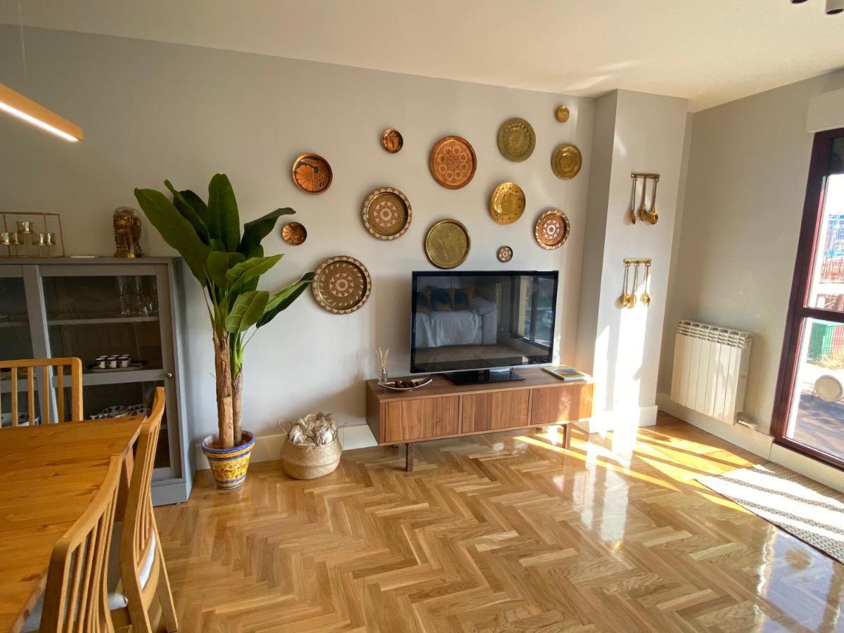 Apartamento Ideal A La Entrada De Salamanca !!! Santa Marta de Tormes Exterior photo